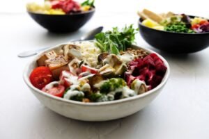 Healthy salad bowls with fresh vegetables for blood sugar support